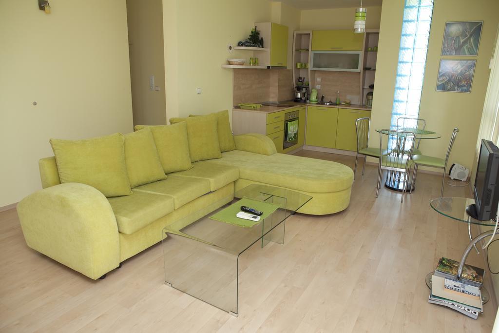 Spa Villa Crystal Hisarya Chambre photo