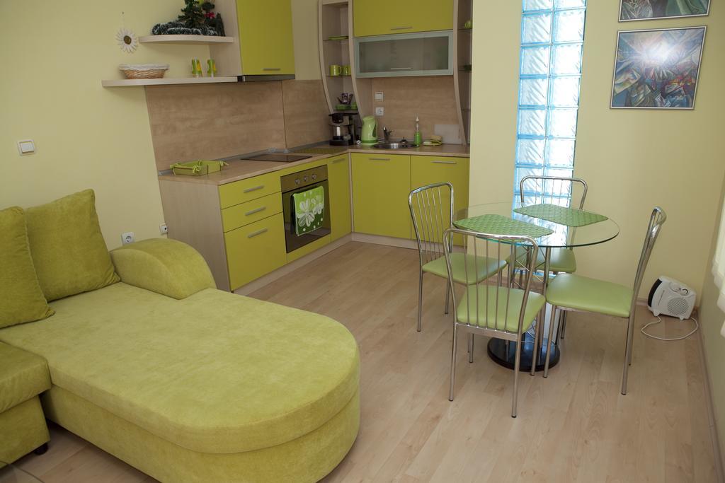 Spa Villa Crystal Hisarya Chambre photo