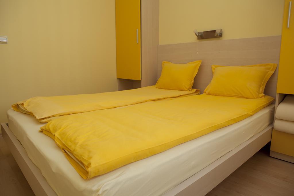 Spa Villa Crystal Hisarya Chambre photo